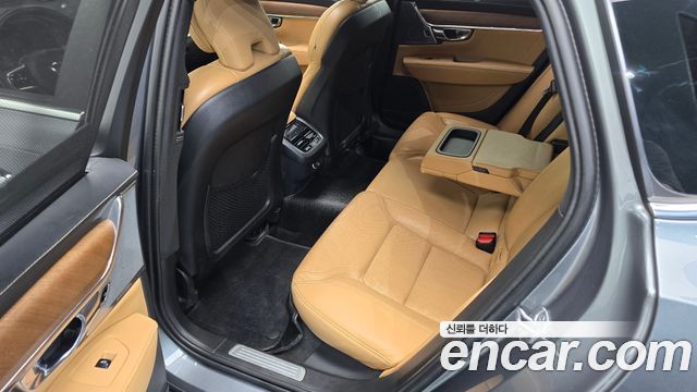 Volvo S90 2019 — photo 18
