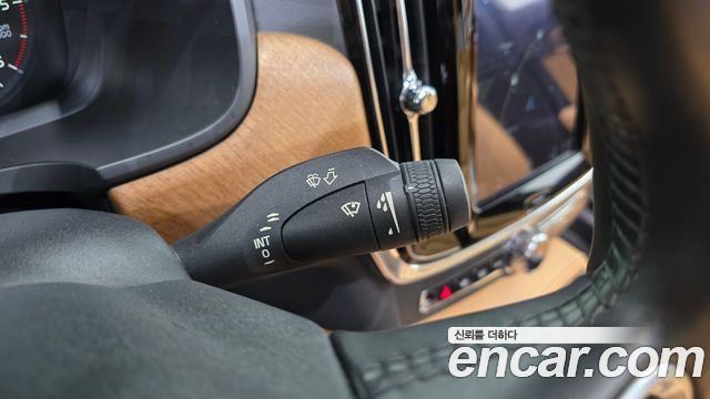 Volvo S90 2019 — photo 27