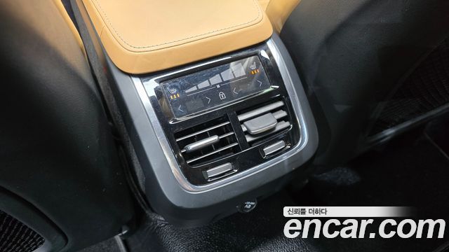 Volvo S90 2019 — photo 29