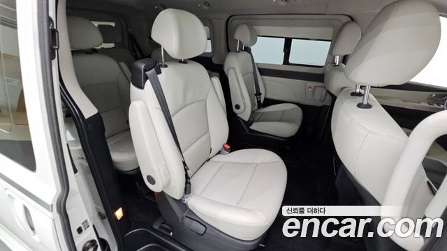 Hyundai Starex 2019 — photo 11