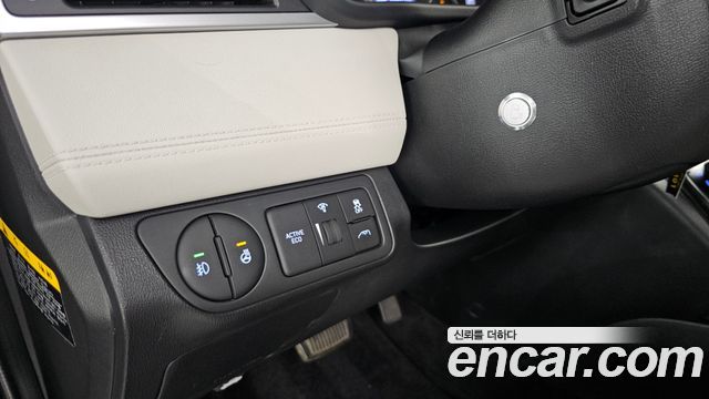 Hyundai Starex 2019 — photo 20