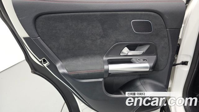 Mercedes-Benz EQA 2024 — photo 15