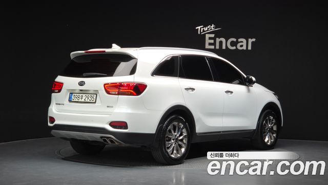 Kia Sorento 2019 — photo 2