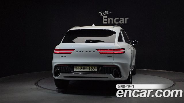 Genesis GV70 2023 — photo 4