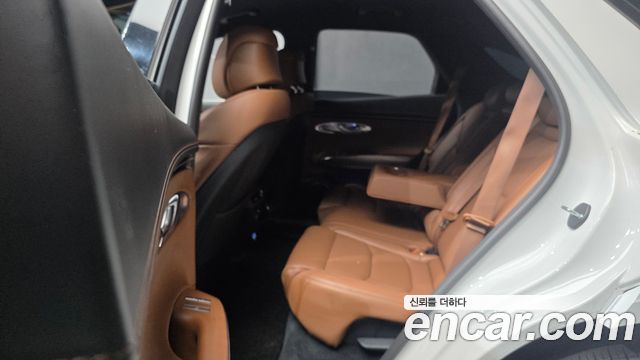 Genesis GV70 2023 — photo 18