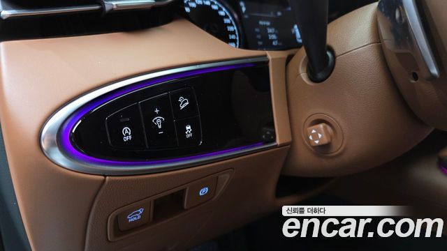 Genesis GV70 2023 — photo 25