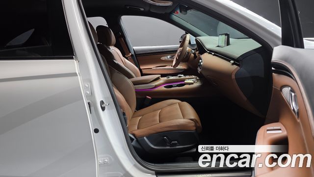 Genesis GV70 2023 — photo 16