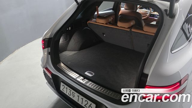 Genesis GV70 2023 — photo 31