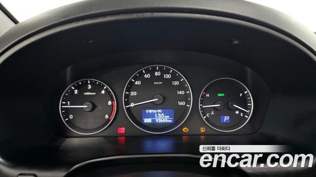 Hyundai Starex 2018 — photo 8
