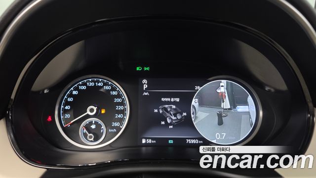 Genesis GV70 2024 — photo 11