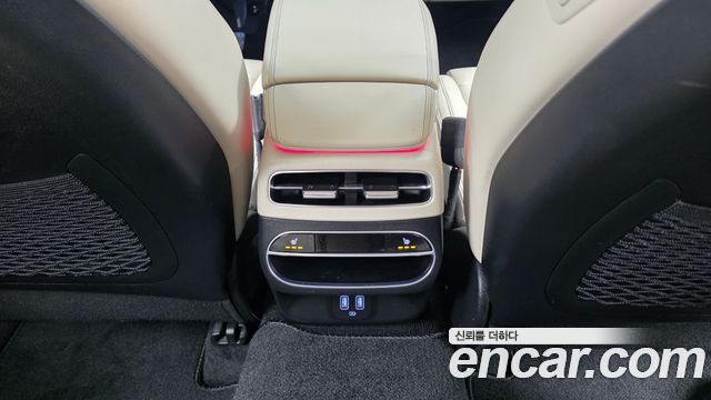 Genesis GV70 2024 — photo 24