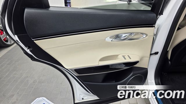 Genesis GV70 2024 — photo 15