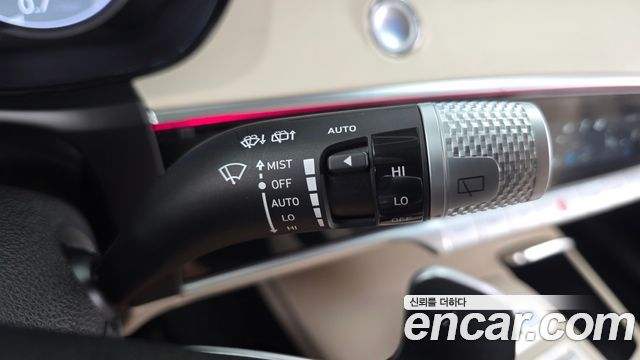 Genesis GV70 2024 — photo 27
