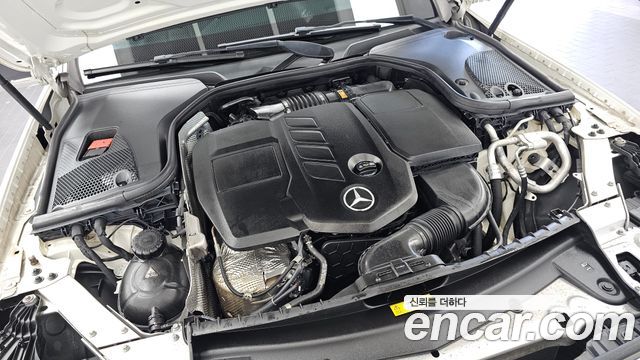 Mercedes-Benz E-Class 2018 — photo 6