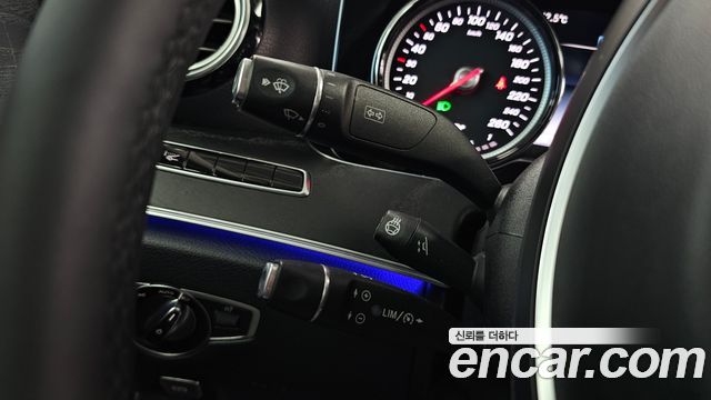 Mercedes-Benz E-Class 2018 — photo 28