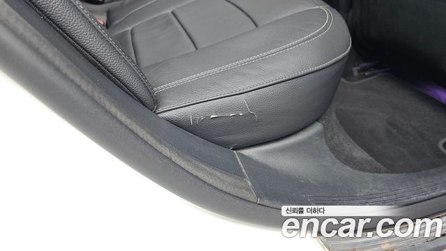 Mercedes-Benz E-Class 2018 — photo 31
