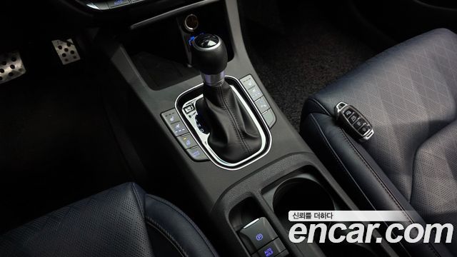 Hyundai i30 2017 — photo 12