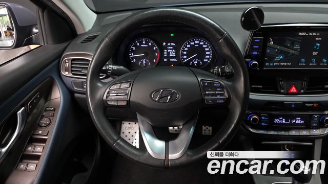 Hyundai i30 2017 — photo 19