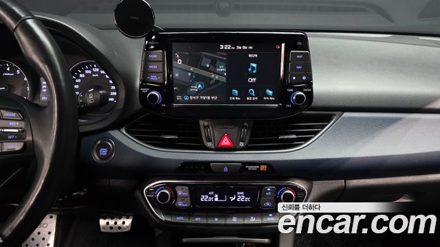 Hyundai i30 2017 — photo 20
