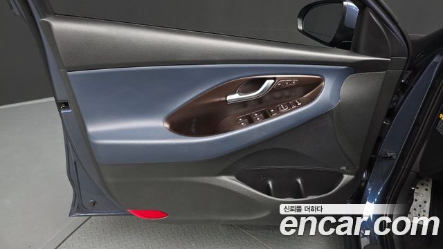 Hyundai i30 2017 — photo 14