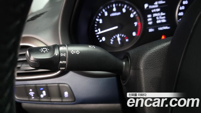 Hyundai i30 2017 — photo 27