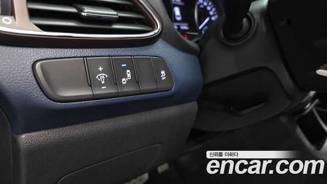 Hyundai i30 2017 — photo 30