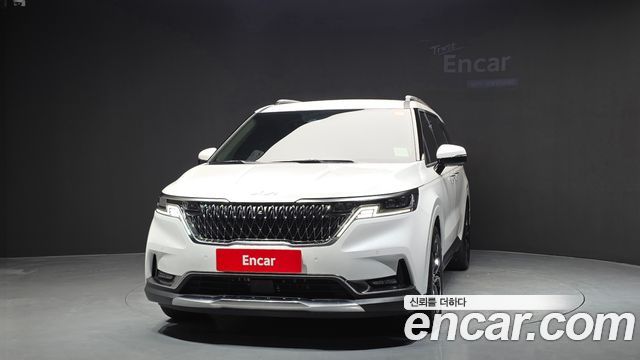 Kia Canival 2023 — photo 3