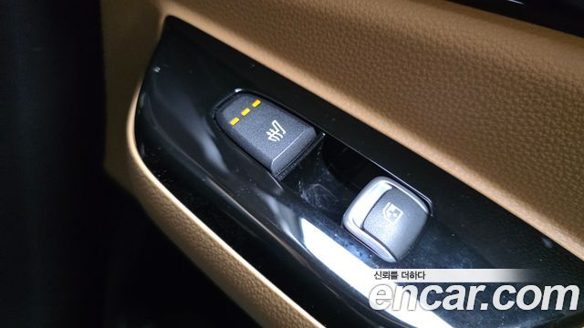 Kia Canival 2023 — photo 19