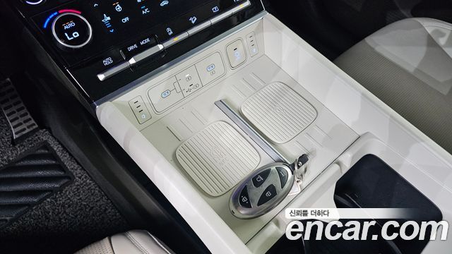Hyundai Santafe 2024 — photo 12