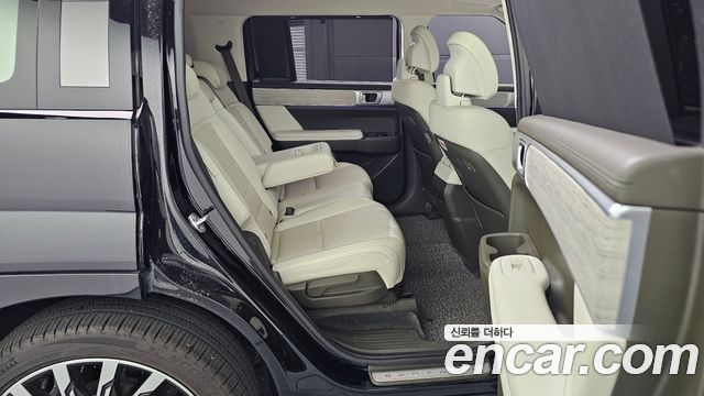 Hyundai Santafe 2024 — photo 17