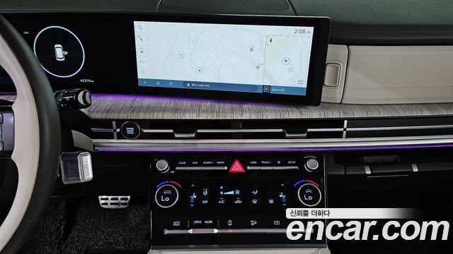 Hyundai Santafe 2024 — photo 18