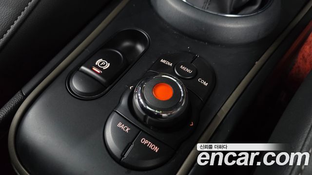 Mini Countryman 2019 — photo 25