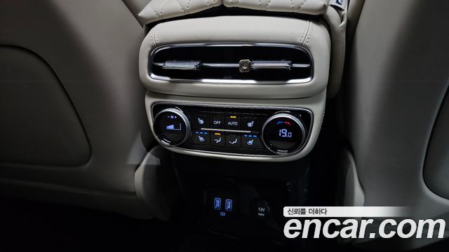 Genesis GV80 2023 — photo 25