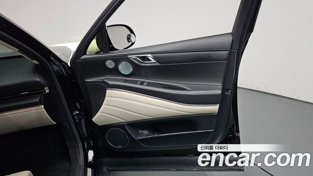 Genesis GV80 2023 — photo 14
