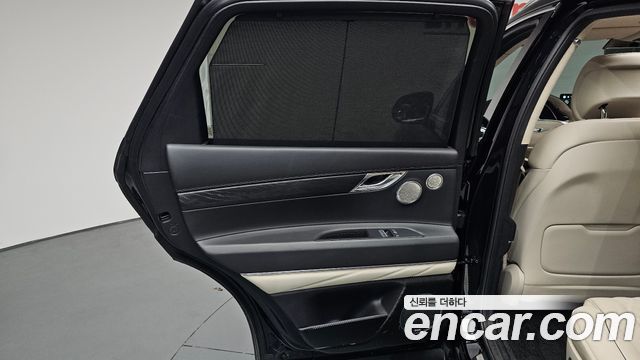 Genesis GV80 2023 — photo 15