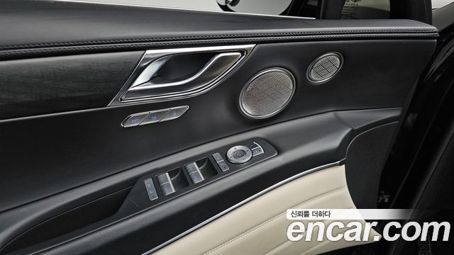 Genesis GV80 2023 — photo 37