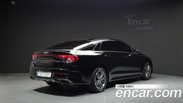 Kia K5 2023 — photo 2