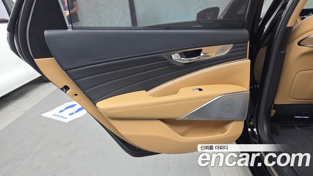 Kia K9 2022 — photo 15