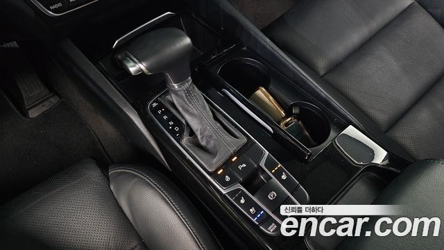 Kia K7 2017 — photo 9