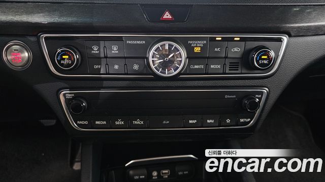 Kia K7 2017 — photo 16