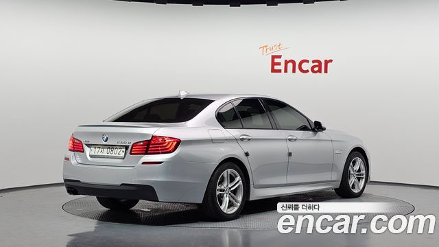 BMW 5-Series 2016 — photo 2