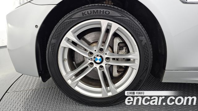 BMW 5-Series 2016 — photo 5
