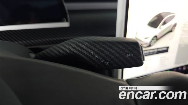 Tesla Model Y 2024 — photo 12