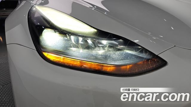 Tesla Model Y 2024 — photo 8
