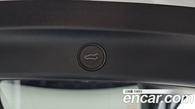 Tesla Model Y 2024 — photo 29