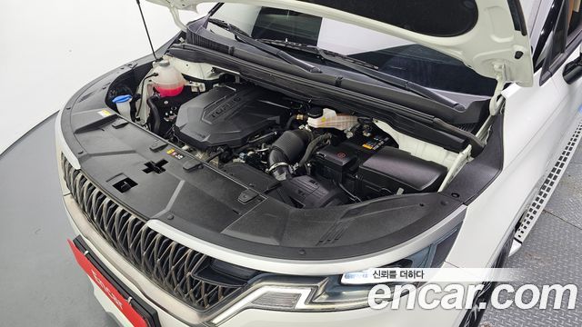 Kia Canival 2023 — photo 6