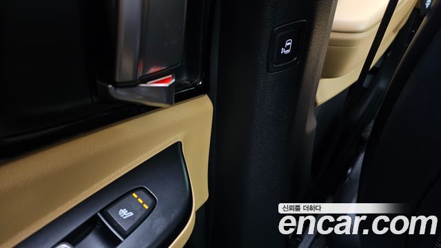 Kia Canival 2023 — photo 19