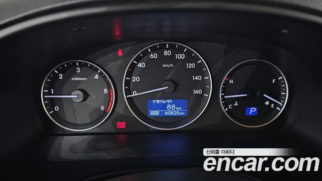 Hyundai Starex 2019 — photo 11
