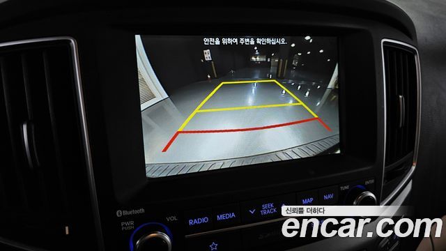 Hyundai Starex 2019 — photo 22