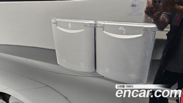Hyundai Starex 2019 — photo 24